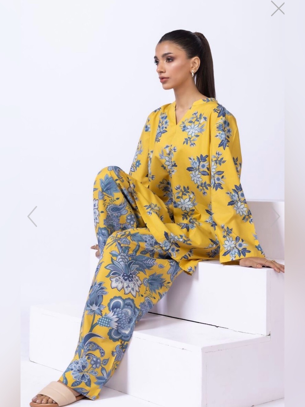 Yellow Floral Khaadi 2 piece dress Indian Pakistani dress Farshi shalwar set - Picture 2 of 6